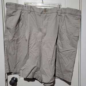 Men's khaki shorts